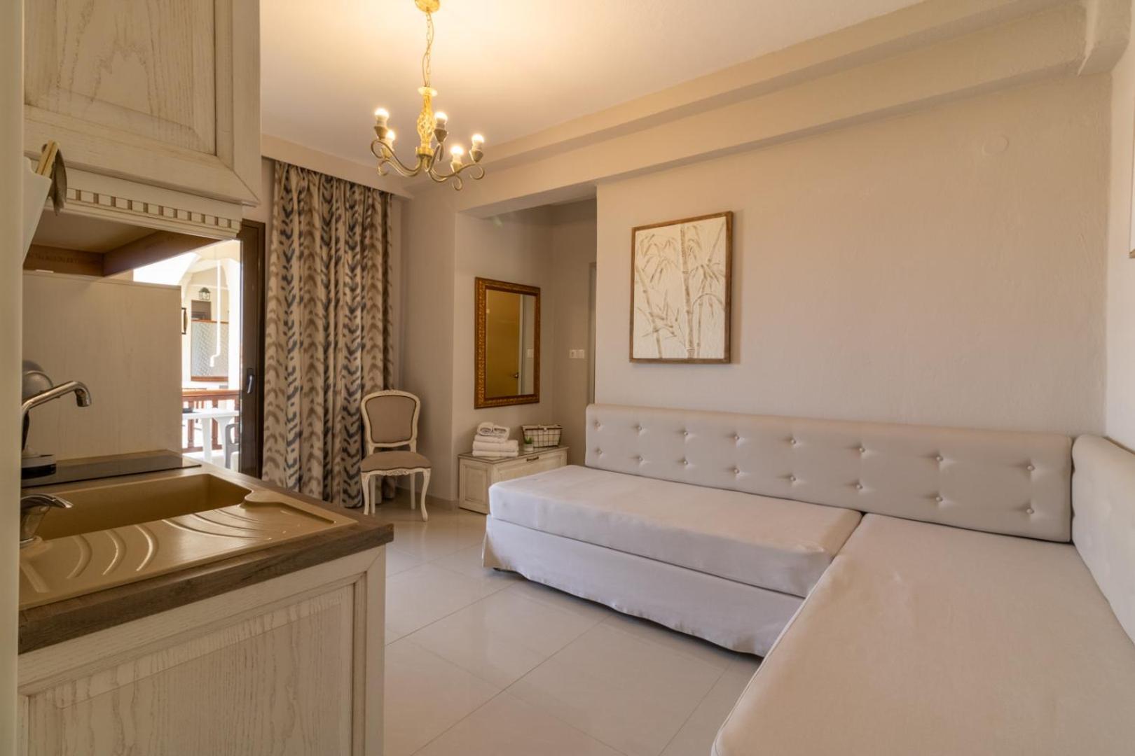 Kassandrinos Apartments Apostolos Никити Екстериор снимка