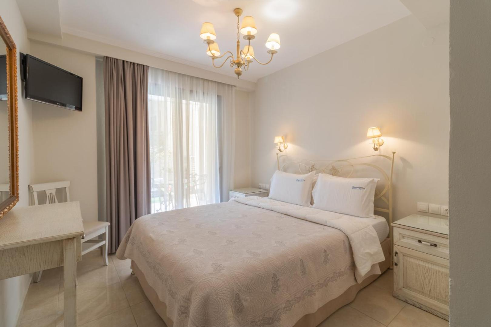Kassandrinos Apartments Apostolos Никити Екстериор снимка