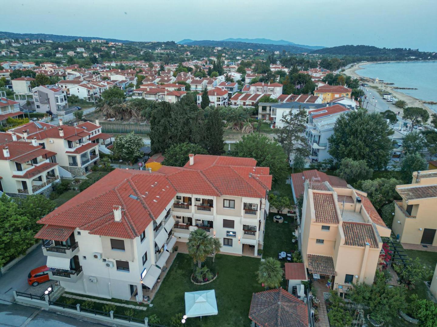 Kassandrinos Apartments Apostolos Никити Екстериор снимка