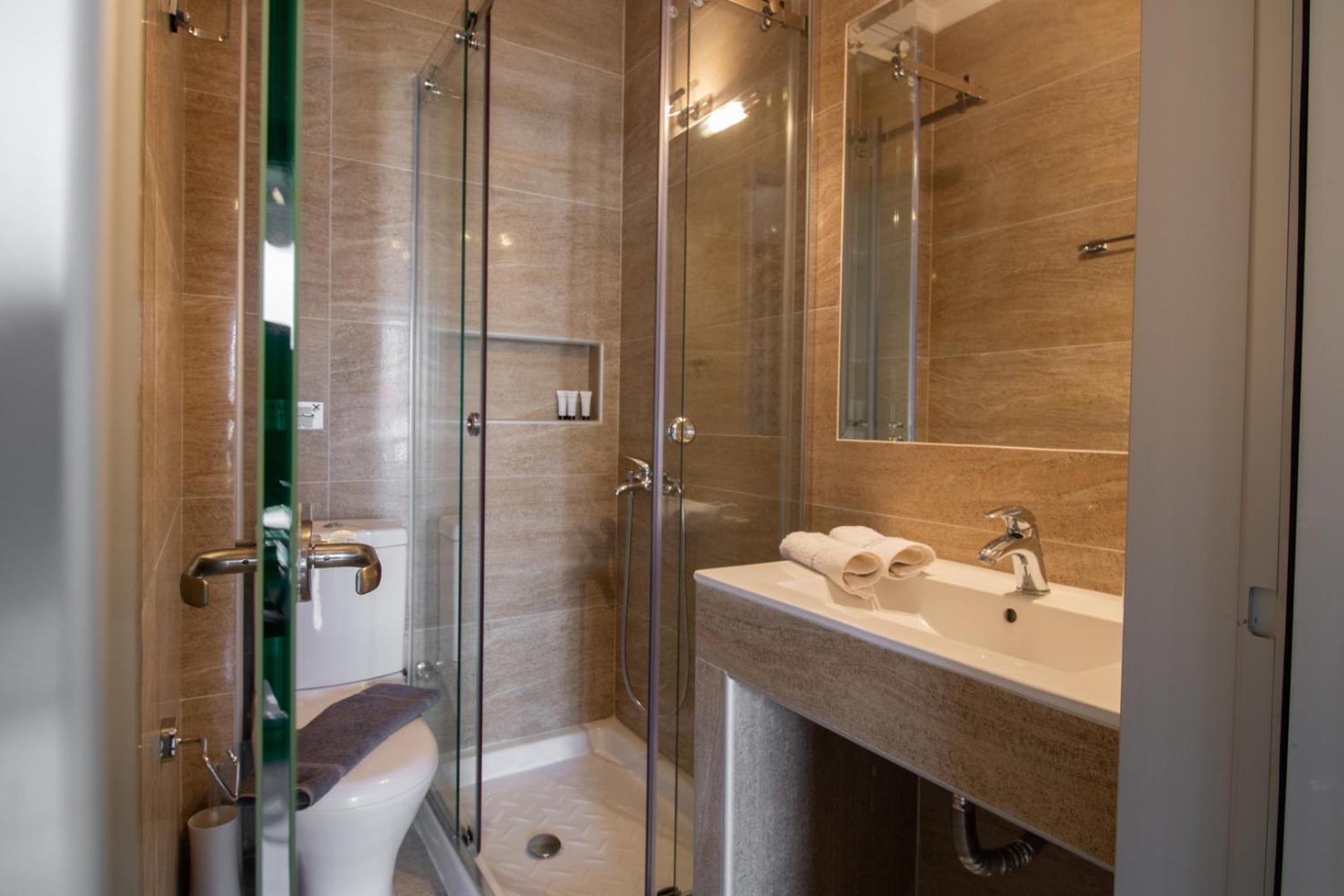 Kassandrinos Apartments Apostolos Никити Екстериор снимка