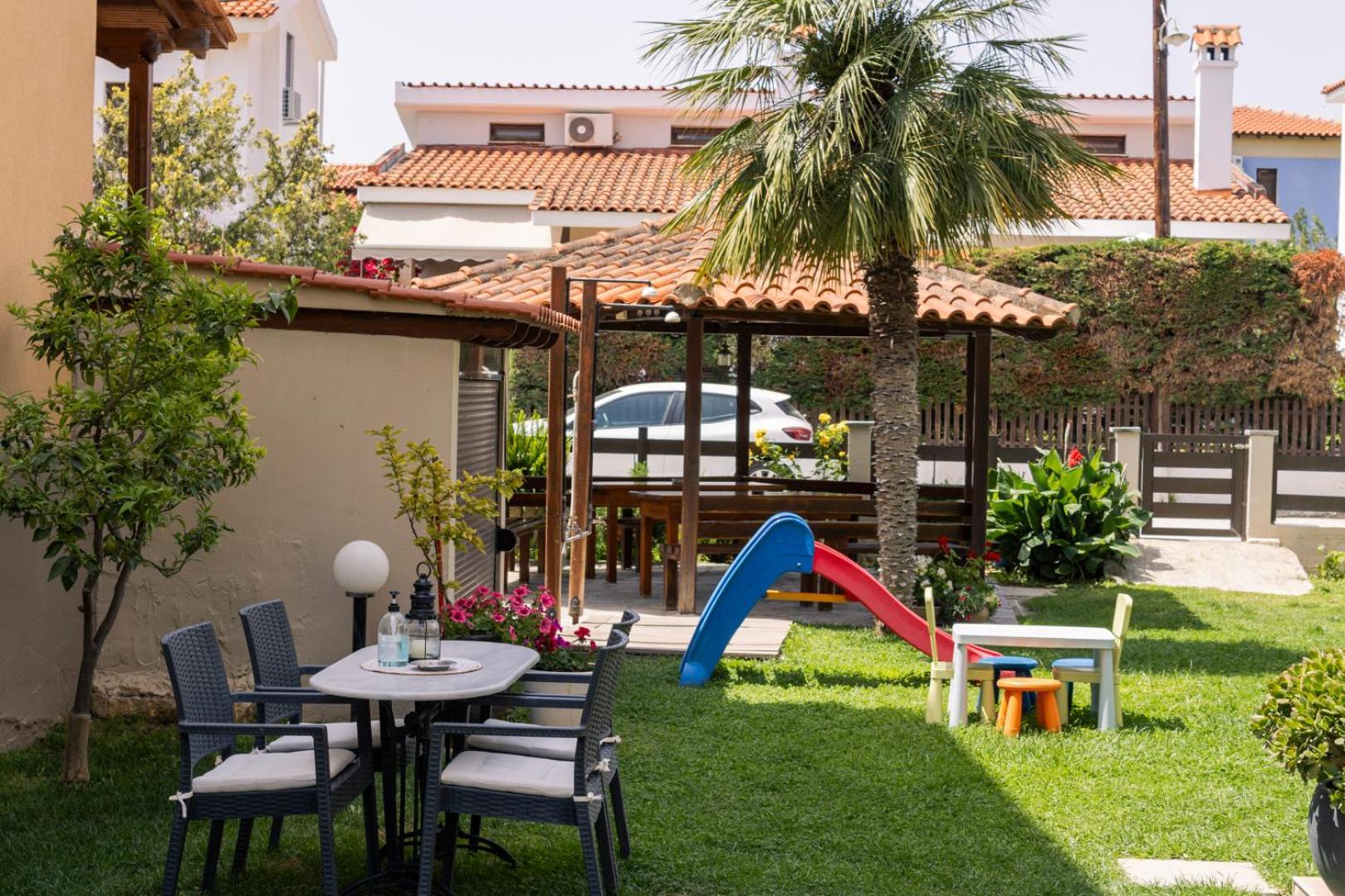 Kassandrinos Apartments Apostolos Никити Екстериор снимка