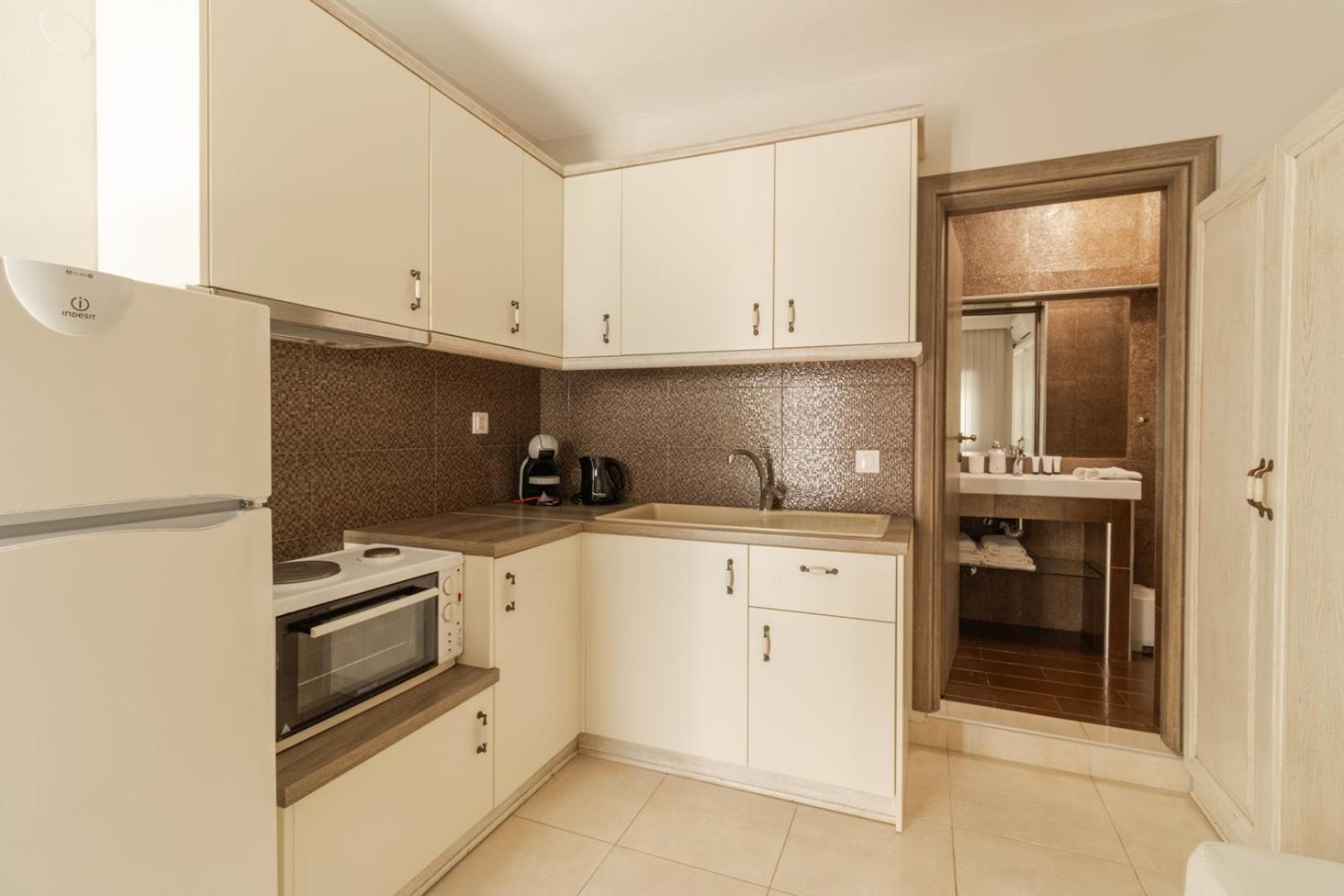 Kassandrinos Apartments Apostolos Никити Екстериор снимка