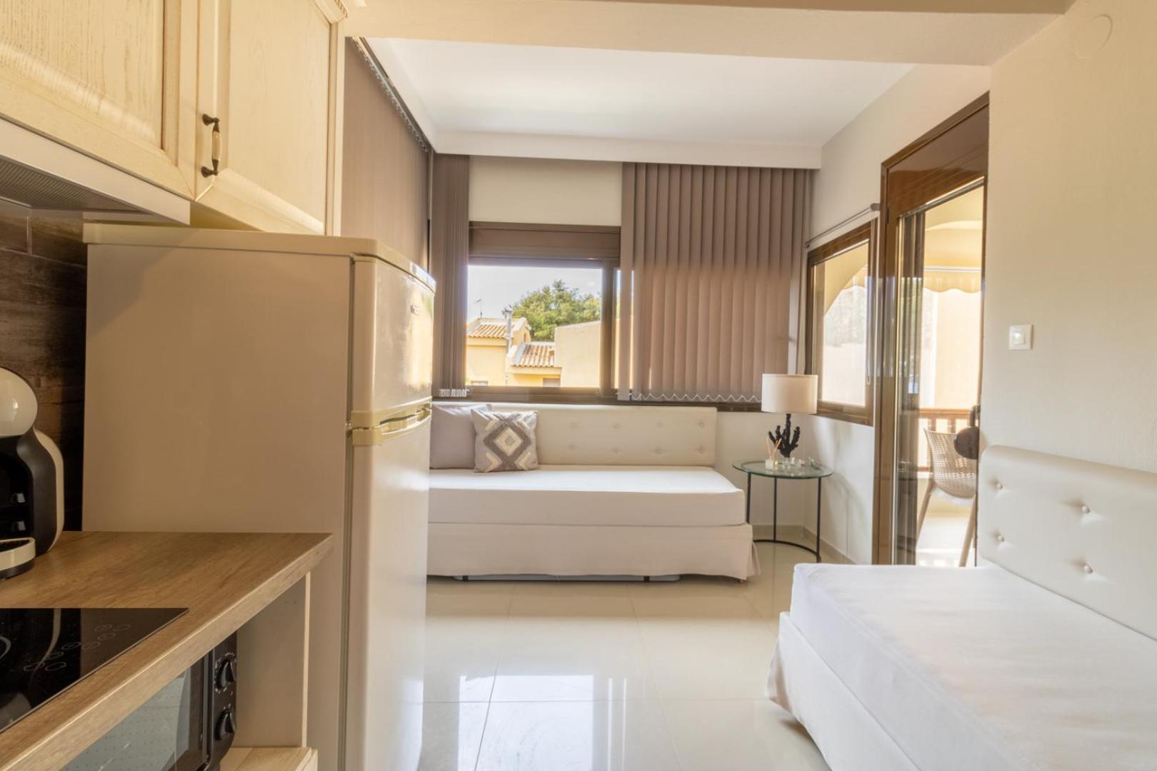 Kassandrinos Apartments Apostolos Никити Екстериор снимка